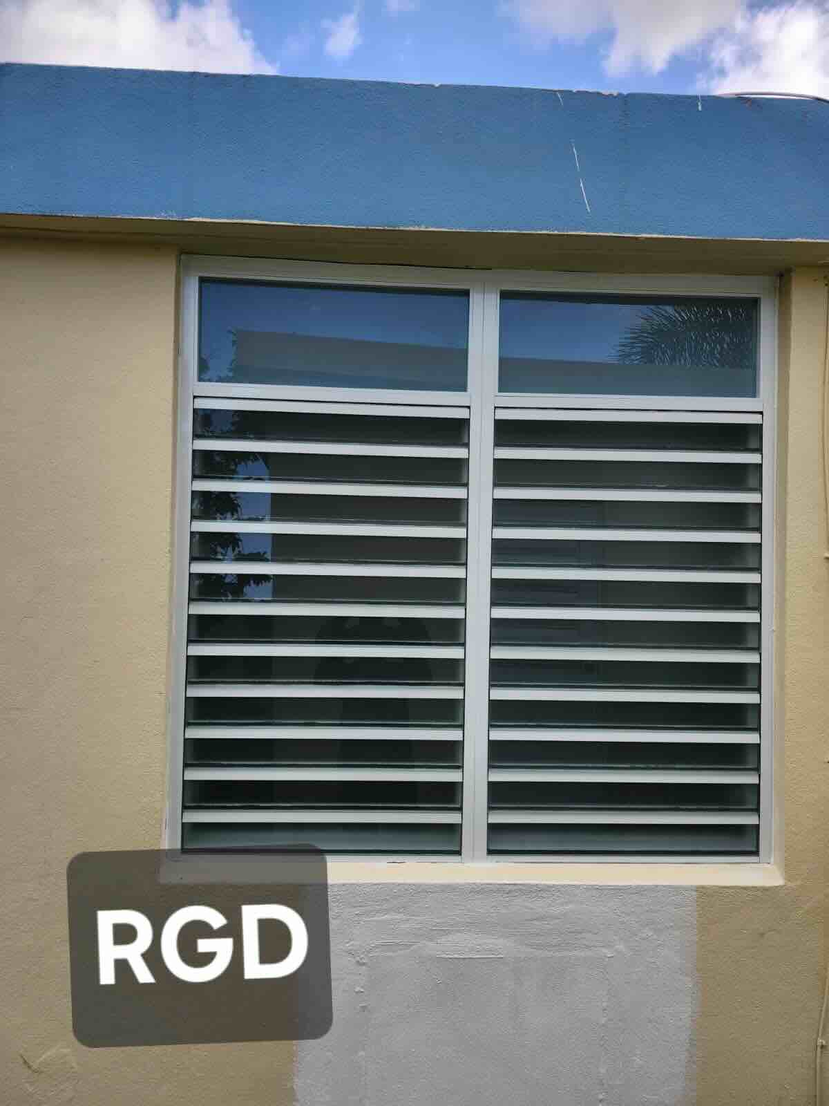 Ventanas — RGD Rodríguez Garage Door 1